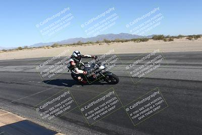 media/Dec-01-2025-Moto Forza (Mon) [[2daa91e15f]]/3-Beginner Group/Session 4 (Turn 10 Inside)/